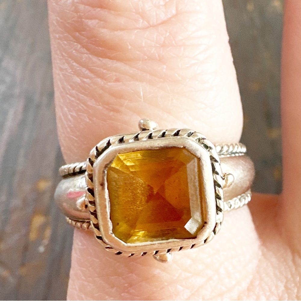 Gorgeous Sterling Silver Citrine Ring